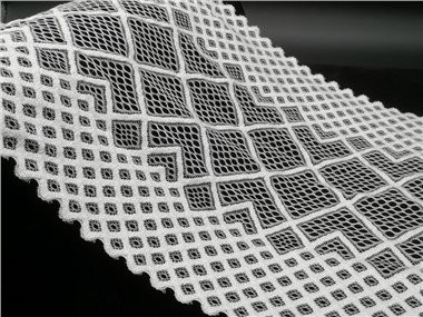 3次元レーストリム